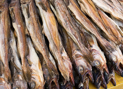 干咸咸鱼国王市场盐渍脱水美食海鲜腌鱼背景图片