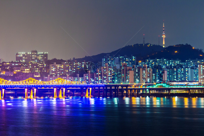 韩国首尔市公吨通道日落天空住宅建筑踪迹景观天际团伙图片