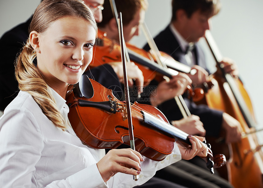 古典音乐大提琴女子天赋乐队音乐会音乐家小提琴手男人古典音乐女孩图片