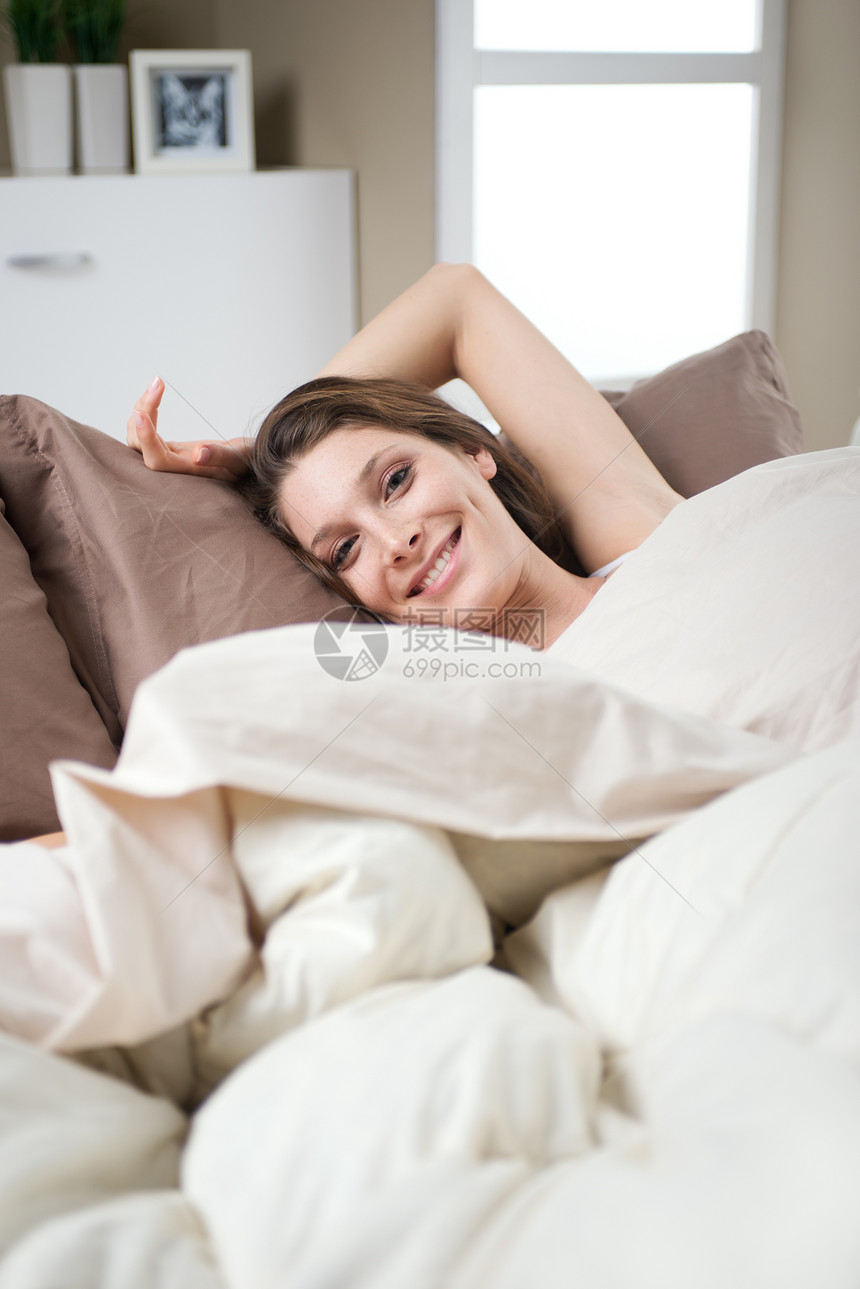 和平地醒来福利家居个性活力枕头羽绒被寝具幸福微笑房子图片