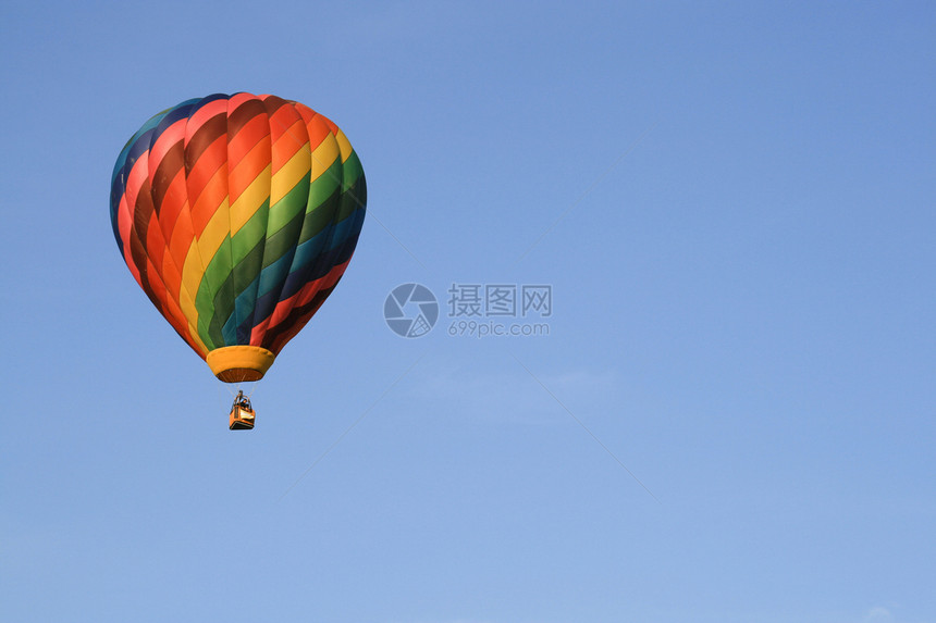 热空气气气球运输飞行节日低角度热气球庆典旅行天空体育飞行器图片