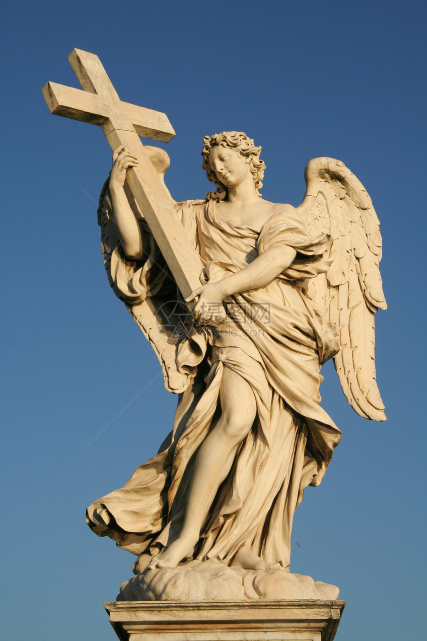 雕像的低角度视图地方摄影旅行女性目的地宗教文化天空形象天使图片