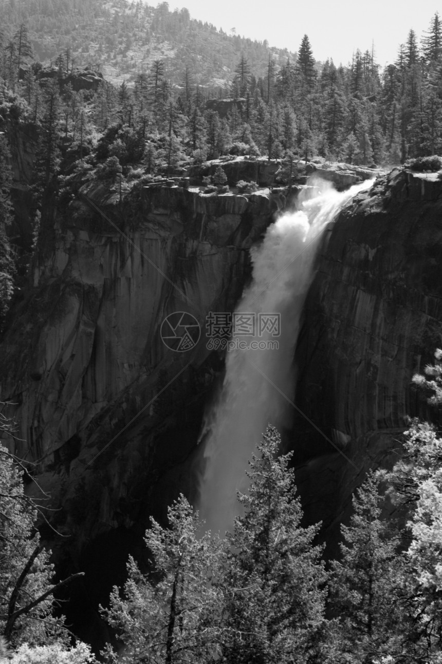 瀑布地方山谷摄影树木穹顶黑与白岩石位置场景花岗岩图片