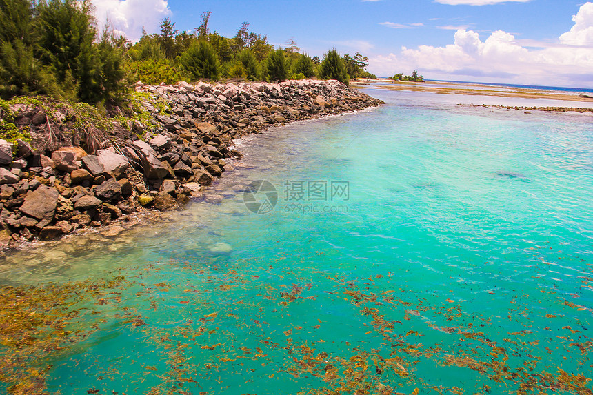 塞舌尔的绿松色外来环礁湖图片
