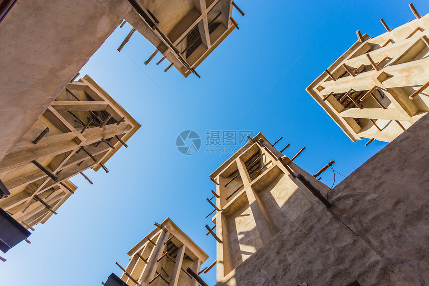迪拜旧街的阿拉伯街道旅游古董历史性脚步建筑学楼梯场景街道胡同建筑图片