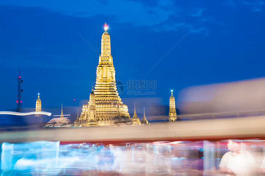 日落时的Watrun假期运输宗教佛教徒交通吸引力寺庙民众高棉语建筑学图片