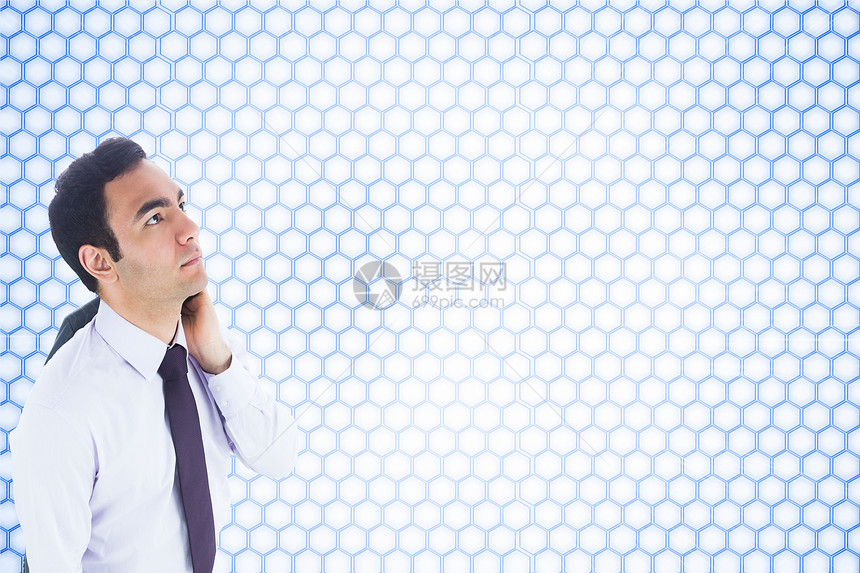 商务人士站立不笑不动的复合形象几何蓝色男性计算机肩膀绘图职业夹克技术商务图片
