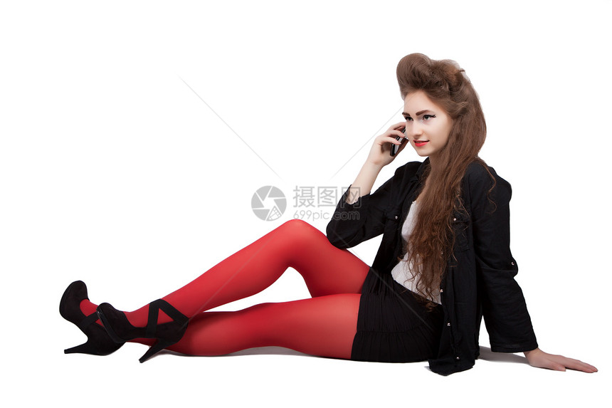 穿黑衣和红衣的少女微笑裙子女士黑发红色头发自由女性金发女孩图片