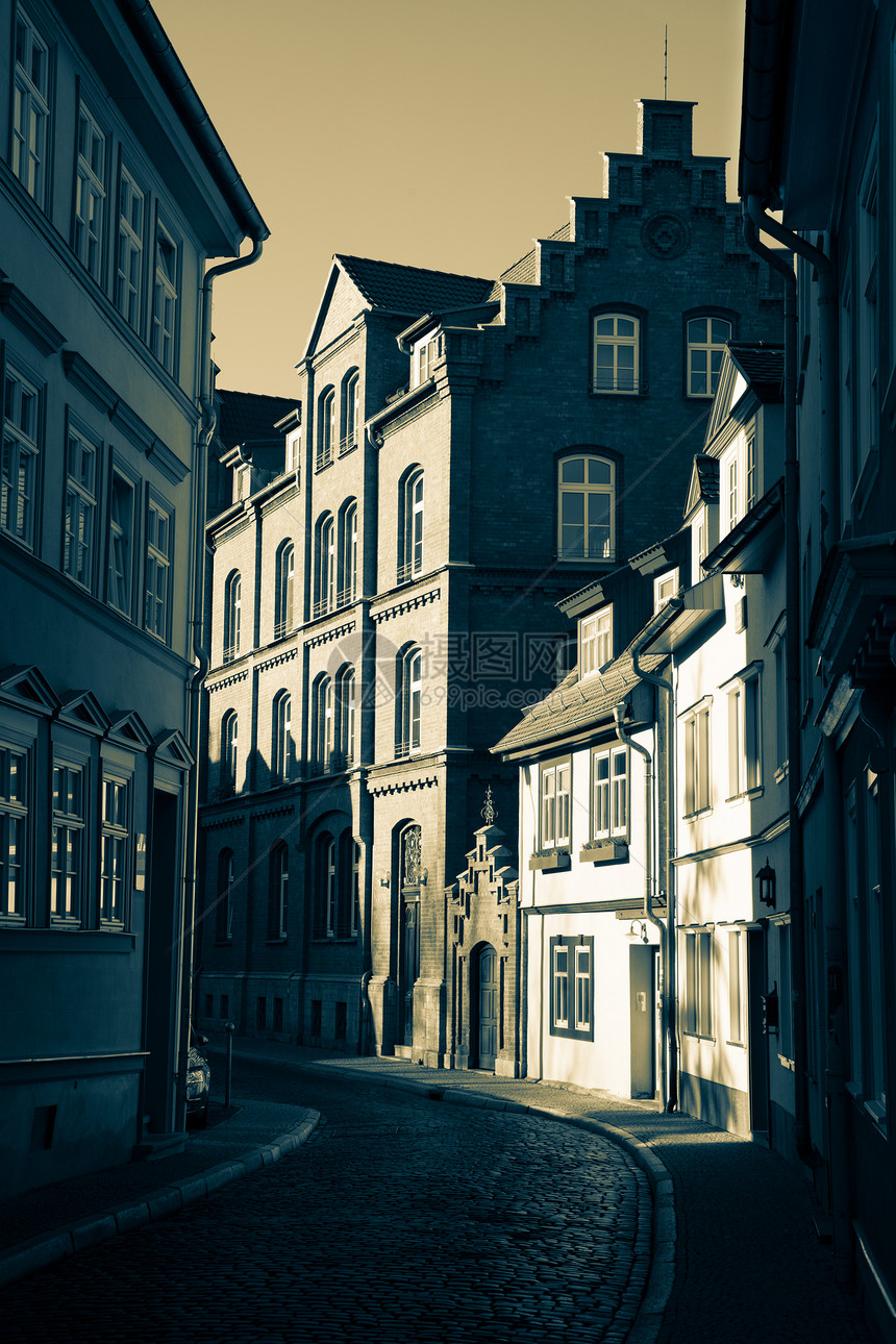 德国Erfurt的狭窄街道图片