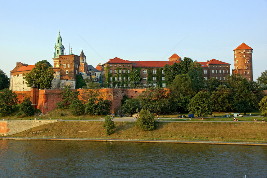 波兰克拉科夫克拉科夫Vistula河上的瓦韦尔城堡博物馆全景堡垒文化旅游抛光国王历史性城市旅行图片