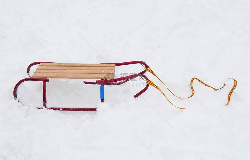 雪卷娱乐乐趣爬坡金属运动童年木头玩具孩子们雪橇图片