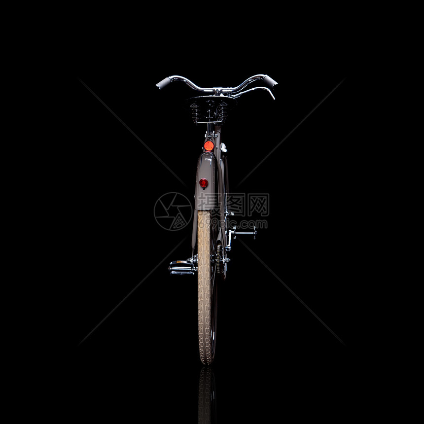 旧旧修旧的回式自行车座位古董车辆黑色踏板白色框架闲暇反射旅行图片