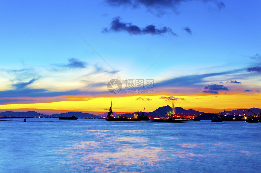 香港货港码头日落反射橙子旅行地平线波纹海洋血管海景运动蓝色图片