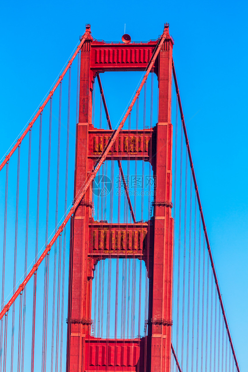 金门大桥在旧金山的详情 加利福尼亚州旅行蓝色吸引力地标海洋工程建筑学橙子旅游市中心图片