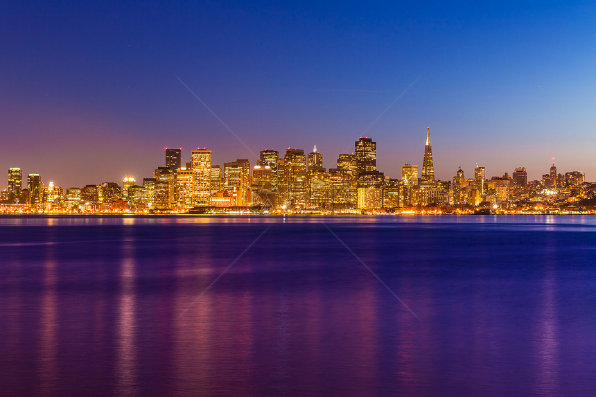 旧金山日落天线加利福尼亚湾水反射系统天际城市蓝色景观市中心假期建筑物建筑学天空地标图片