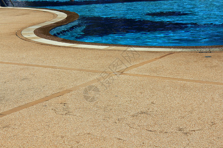 游泳池建筑物曲线运动建筑健身活动休闲游泳泳池背景图片