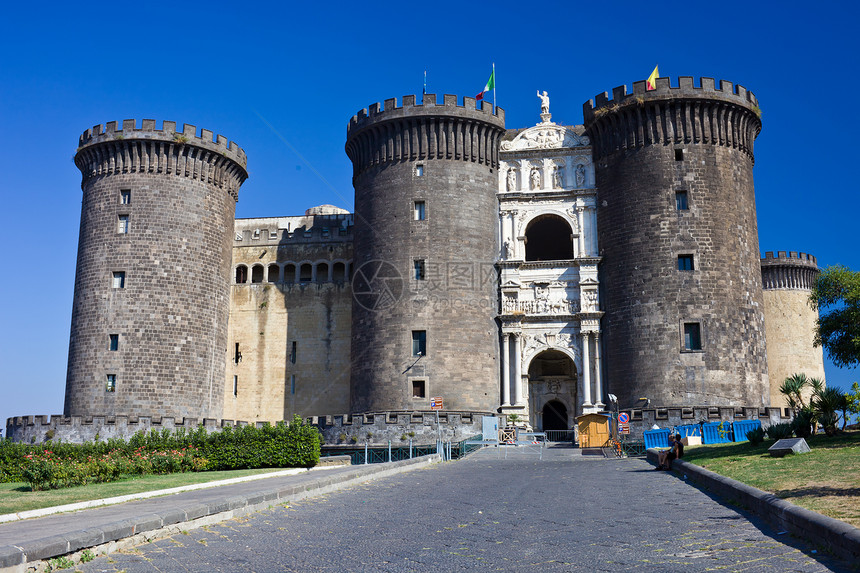 在那不勒斯的水平堡垒城堡历史性天空建筑学纪念碑旅游旅行建筑图片