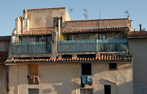 艾克斯屋顶或传统法属普罗旺斯之家背景