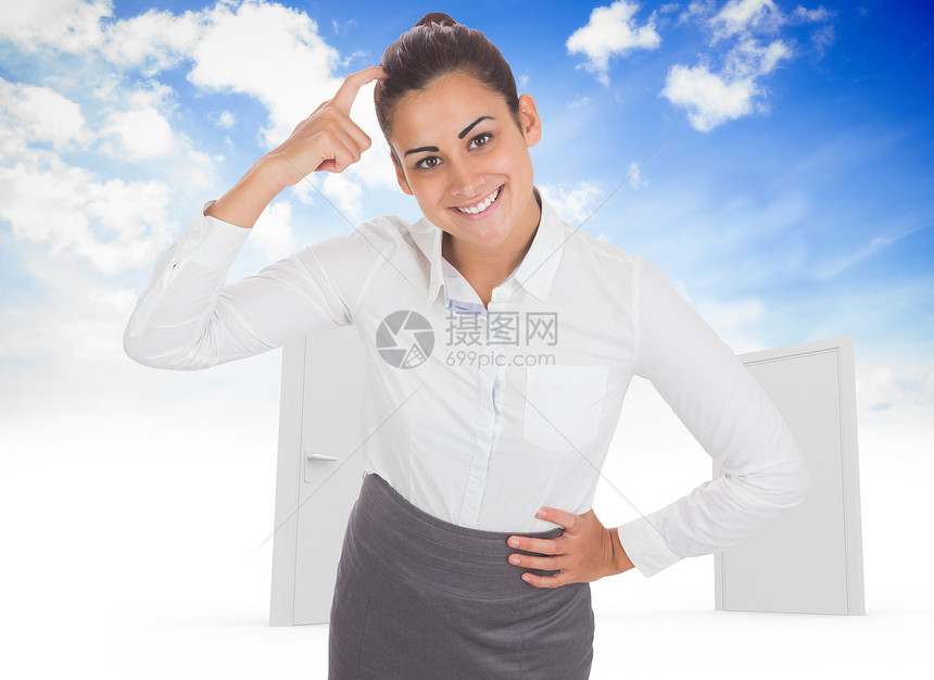 微笑 深思熟虑的女商务人士的综合形象天空公司职业多云女性思维棕色绘图商业人士图片