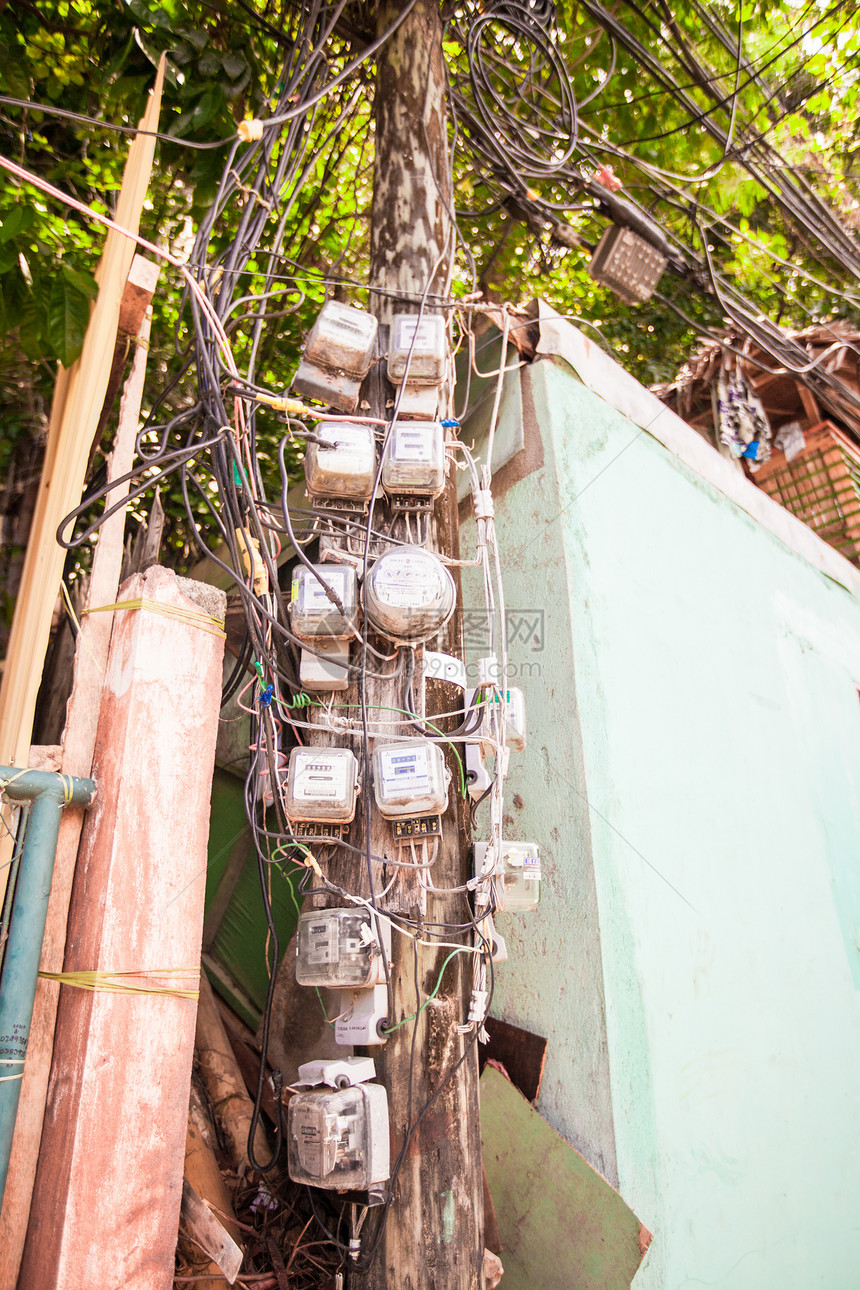 亚洲国家的电线杆城市世界电报力量电话车道高架景观电讯电线图片