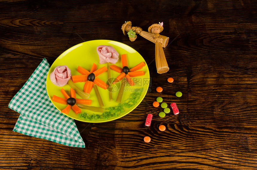给孩子的蔬菜沙拉起动机芹菜美食孩子们水平童年装饰服务儿童图片