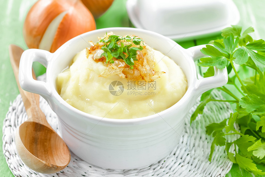 土豆泥牛奶木头餐厅土豆盘子沙锅状物乡村桌子饮食图片