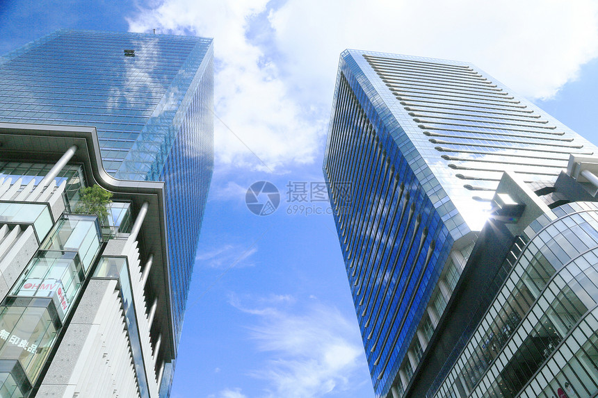 大阪市的OSAKA地区高楼天空地标商业市中心摩天大楼城市风光建筑建筑物图片