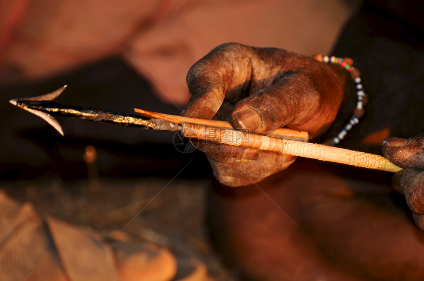 从坦桑尼亚手工制作的箭头文化手雕艺术旅行珠饰社区首饰住民珠子地点图片