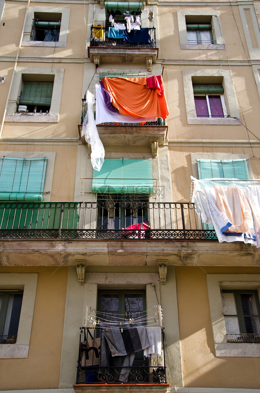 在西班牙巴塞罗纳建造公寓图片