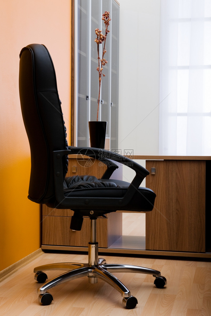 主任级主席皮革窗户桌子装饰奢华窗帘房间橙子风格办公室图片