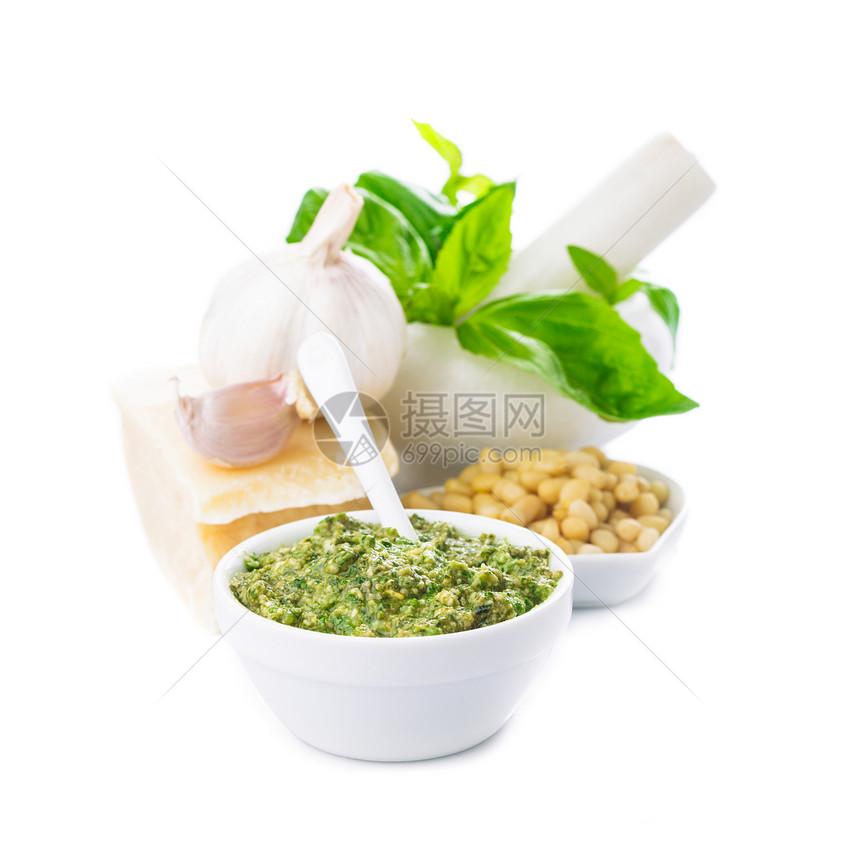 Pesto 酱料草本植物松树香料砂浆盘子食物美食叶子食谱饮食图片