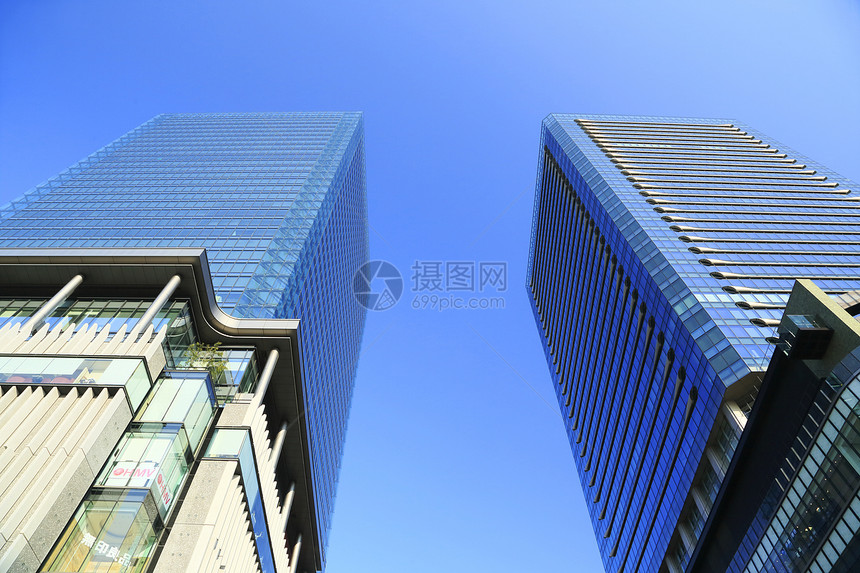 大阪市的OSAKA地区晴天建筑市中心地标天空观光建筑学旅行蓝天景观图片