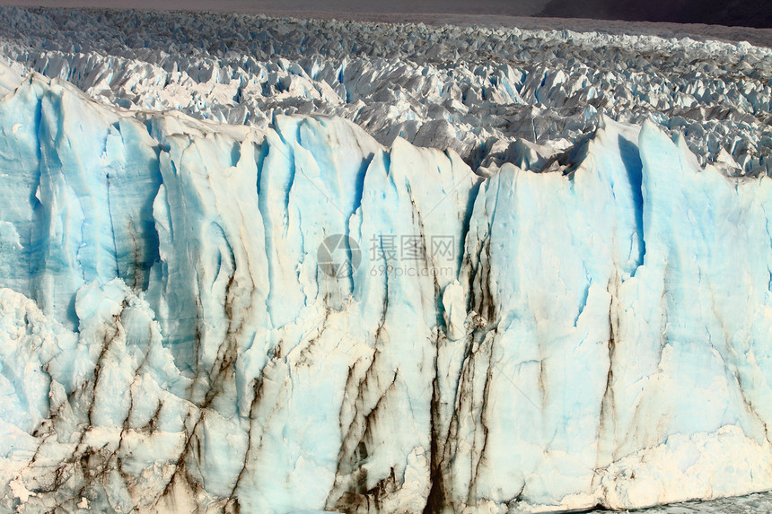 佩里托莫雷诺冰川 巴塔哥尼亚 阿根廷生态洞穴天空顶峰冰山假期旅行场景闲暇冻结图片