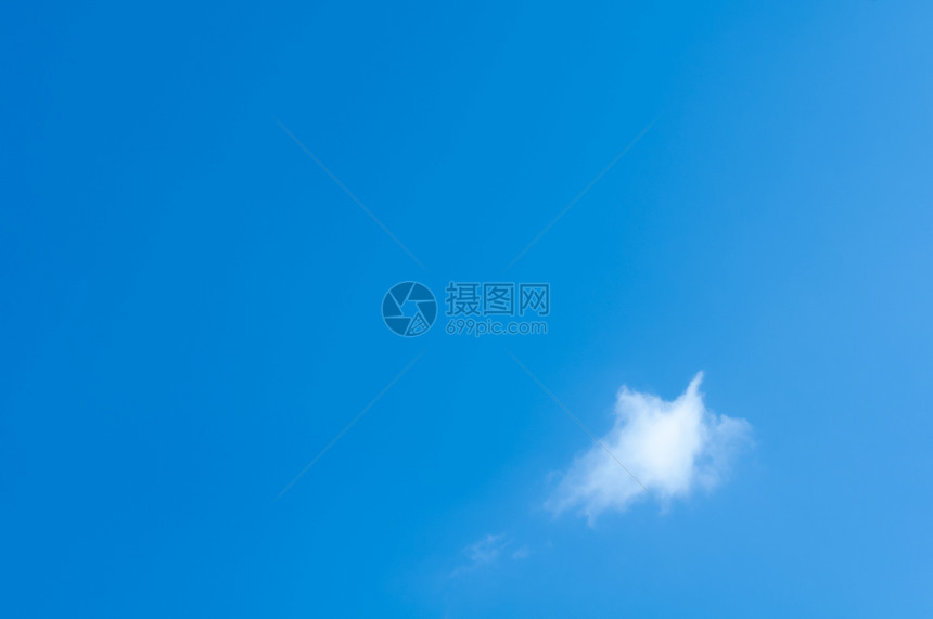 蓝色天空 有白云气氛云雾晴天气候环境水分天堂阳光沉淀太阳图片