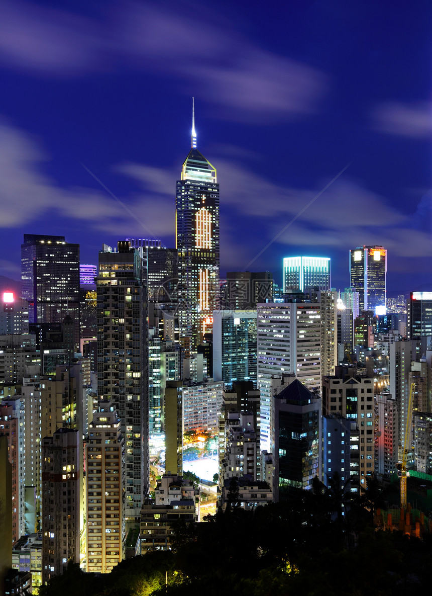 夜里香港市风景市中心办公室顶峰城市景观天空建筑学经济港口摩天大楼图片