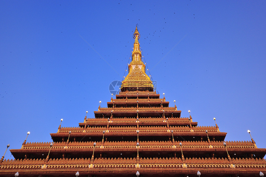 泰国寺金塔旅行祷告佛塔佛教徒旅游建筑学寺庙艺术历史游客图片