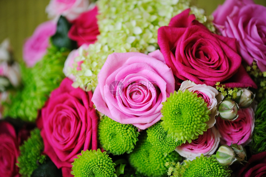 新娘花束玫瑰庆典花瓣婚姻花朵绿色粉色婚礼图片