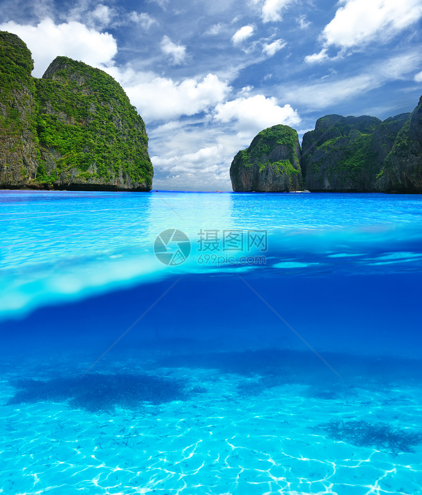 美丽的环礁湖 有白沙底水下风景支撑蓝色情调海景海洋旅行晴天悬崖海岸线天堂图片