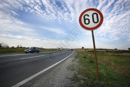 速度限制 60时方案路标圆圈小时安全红色法律交通黑色数字背景