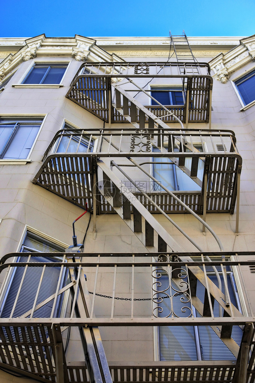 位于旧金山的大楼情况窗户建筑学运输公寓城市房子楼梯梯子建筑图片
