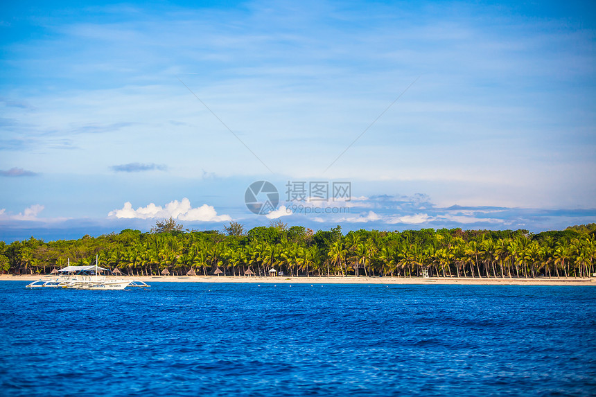 热带岛屿海滩的风景 博霍尔有完美的蓝色天空海洋沙漠闲暇旅行假期环礁旅游地平线支撑海岸图片