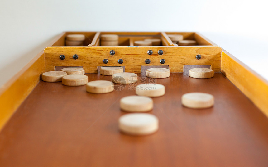 典型的杜奇木木板游戏  Sjoelen游戏沙狐家庭爱好文化高度指甲追求运动竞赛图片