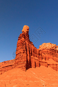 烟火摇滚部落蓝天文化沙漠烟囱背景图片
