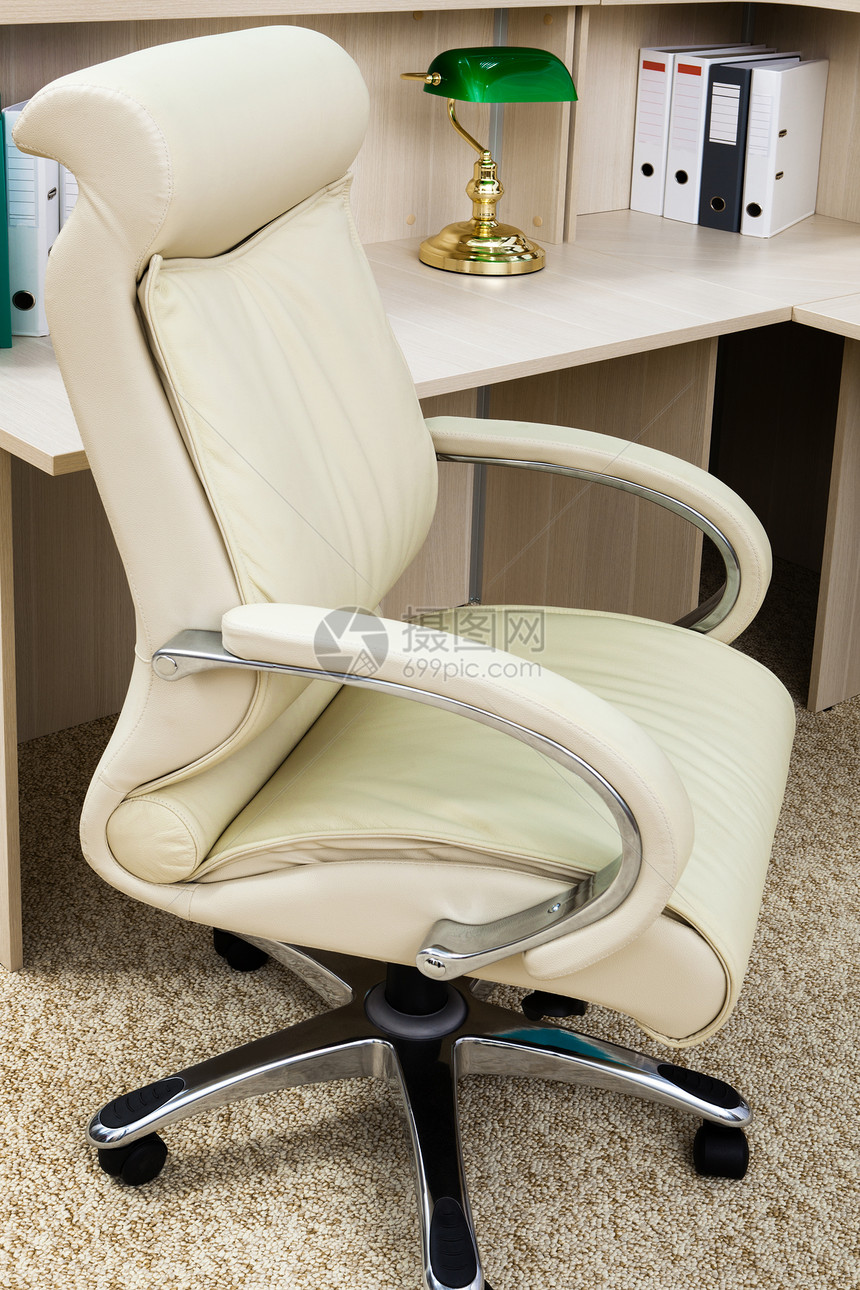 白色皮革手椅房间座位装饰导演椅子经理家具办公室桌子绿色图片