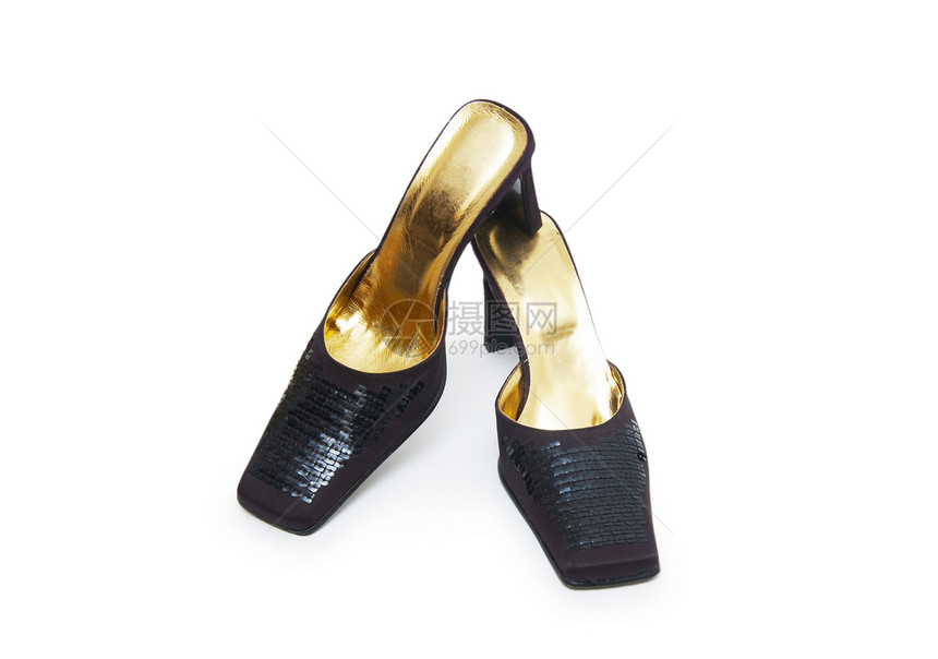 白色背景上孤立的黑黑皮鞋照片反射皮革女士凉鞋阴影购物高跟鞋女性短剑图片