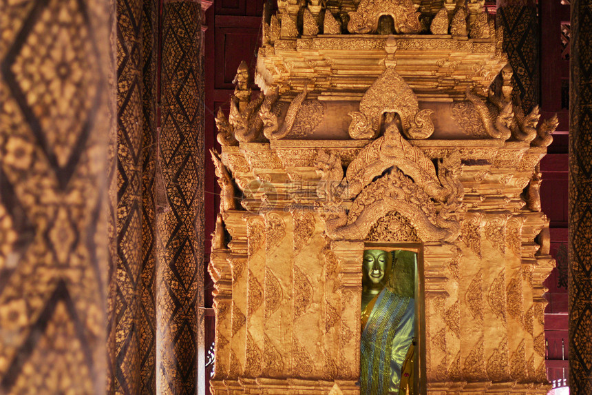 泰国 兰邦 普拉塔特兰潘朗朗朗朗寺 佛像图片