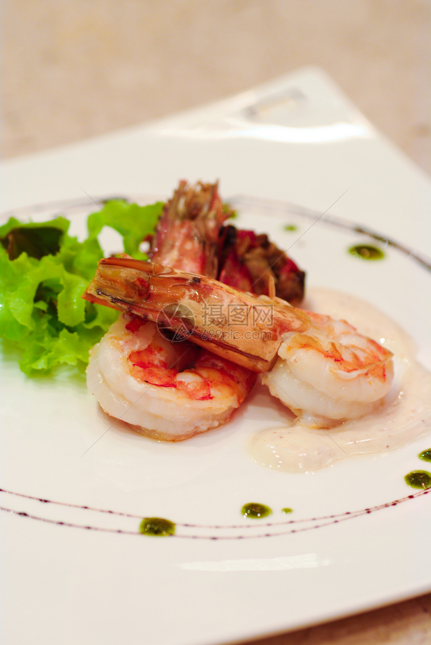 绿色沙拉加虾虾午餐香菜海鲜饮食美食烹饪沙拉贝类国王餐饮图片