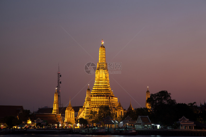 晚上的Wat Arun地标佛塔文化寺庙旅行宝塔景观建筑日落宗教图片