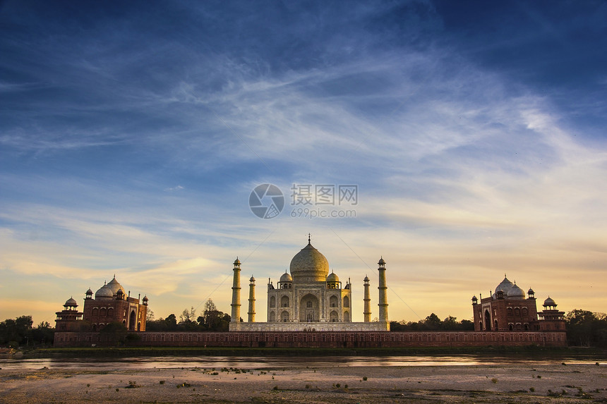 印度阿格拉 Taj Mahal地标历史日落紫色纪念碑鸟类建筑学假期建筑旅游图片