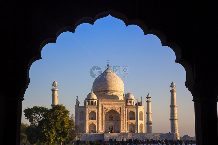 印度阿格拉 Taj Mahal地标宗教建筑纪念碑旅游尖塔天空鸟类遗产旅行图片